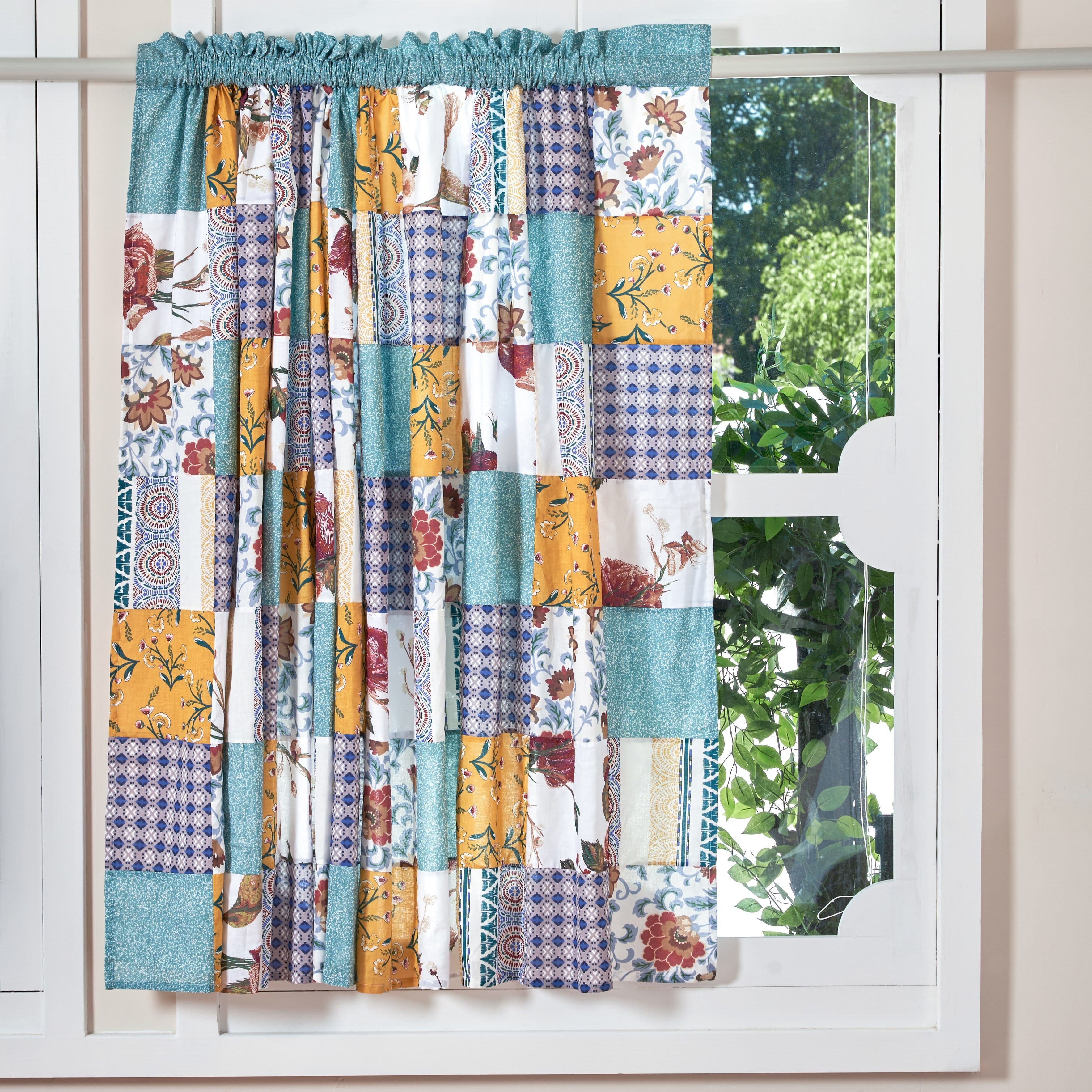 Tache Old World Garden Pastel Blue Yellow Red Hummingbirds Cotton Patchwork Curtain (JHW-936)