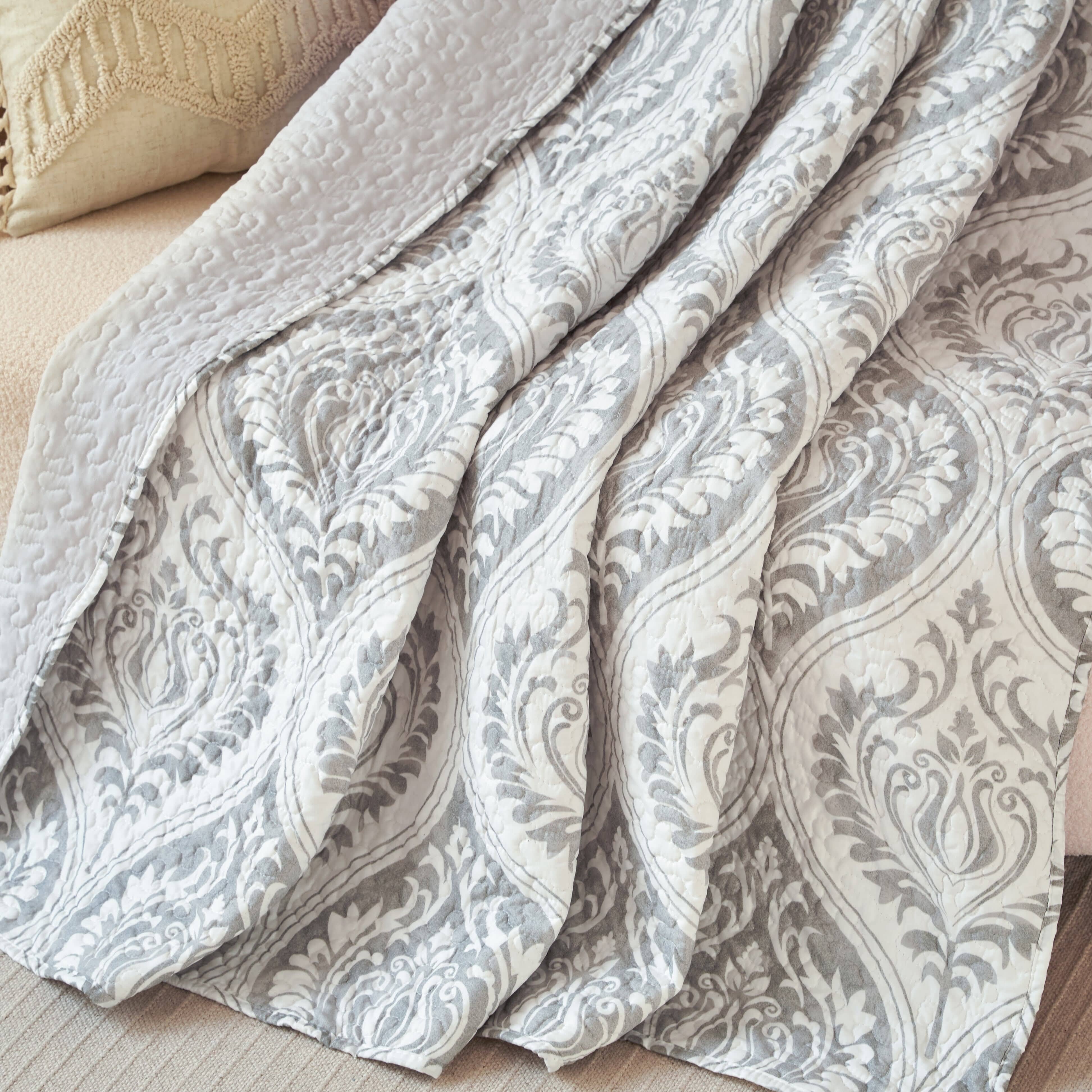 Tache Farmhouse Lighteweight Dreamy Moon Sky Paisley Ogee Damask White Heather Gray Quilted Throw Blanket