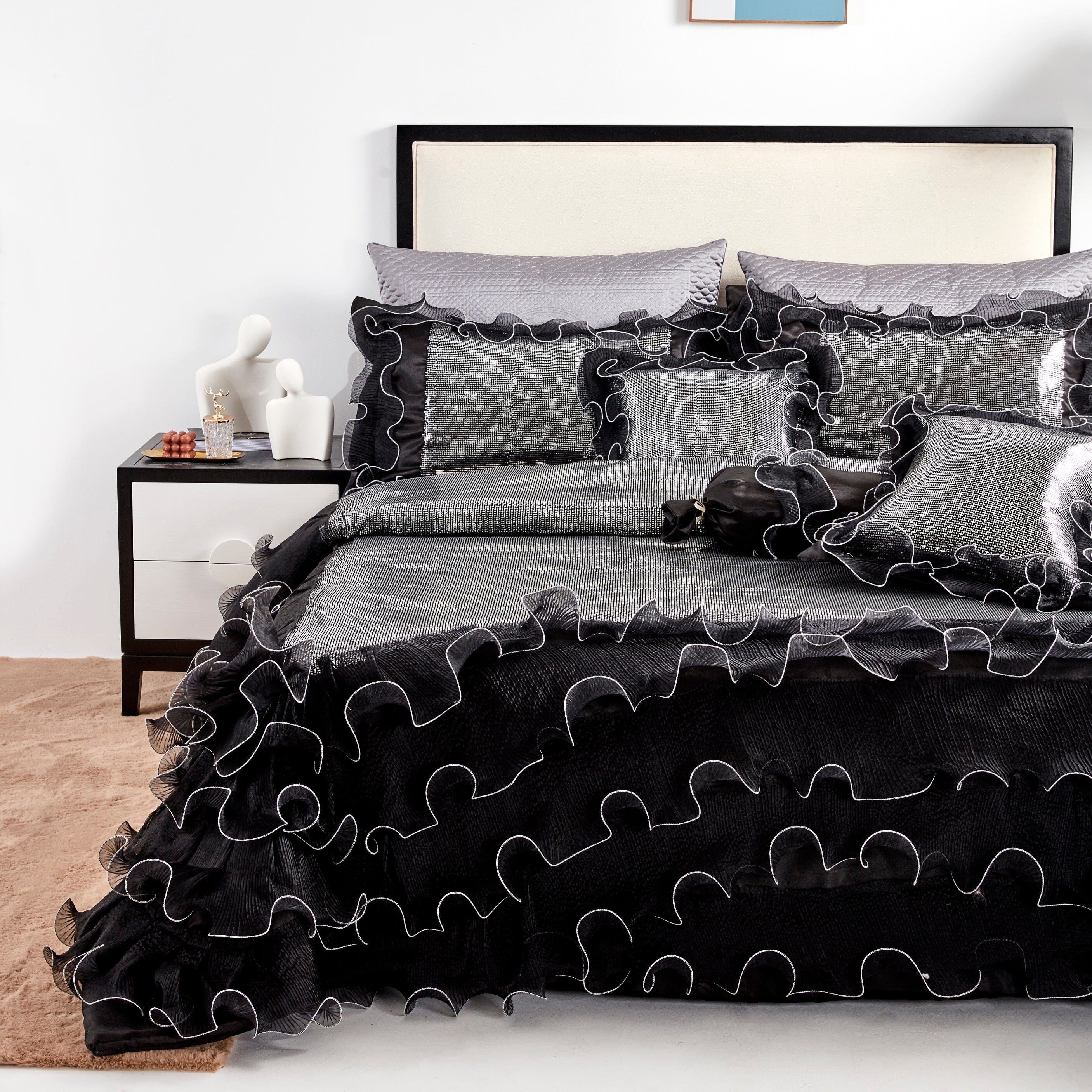 Tache Luxurious Glam Night Out Silver Sequin Black Organza Ruffle 6pc  Comforter Set (1622)