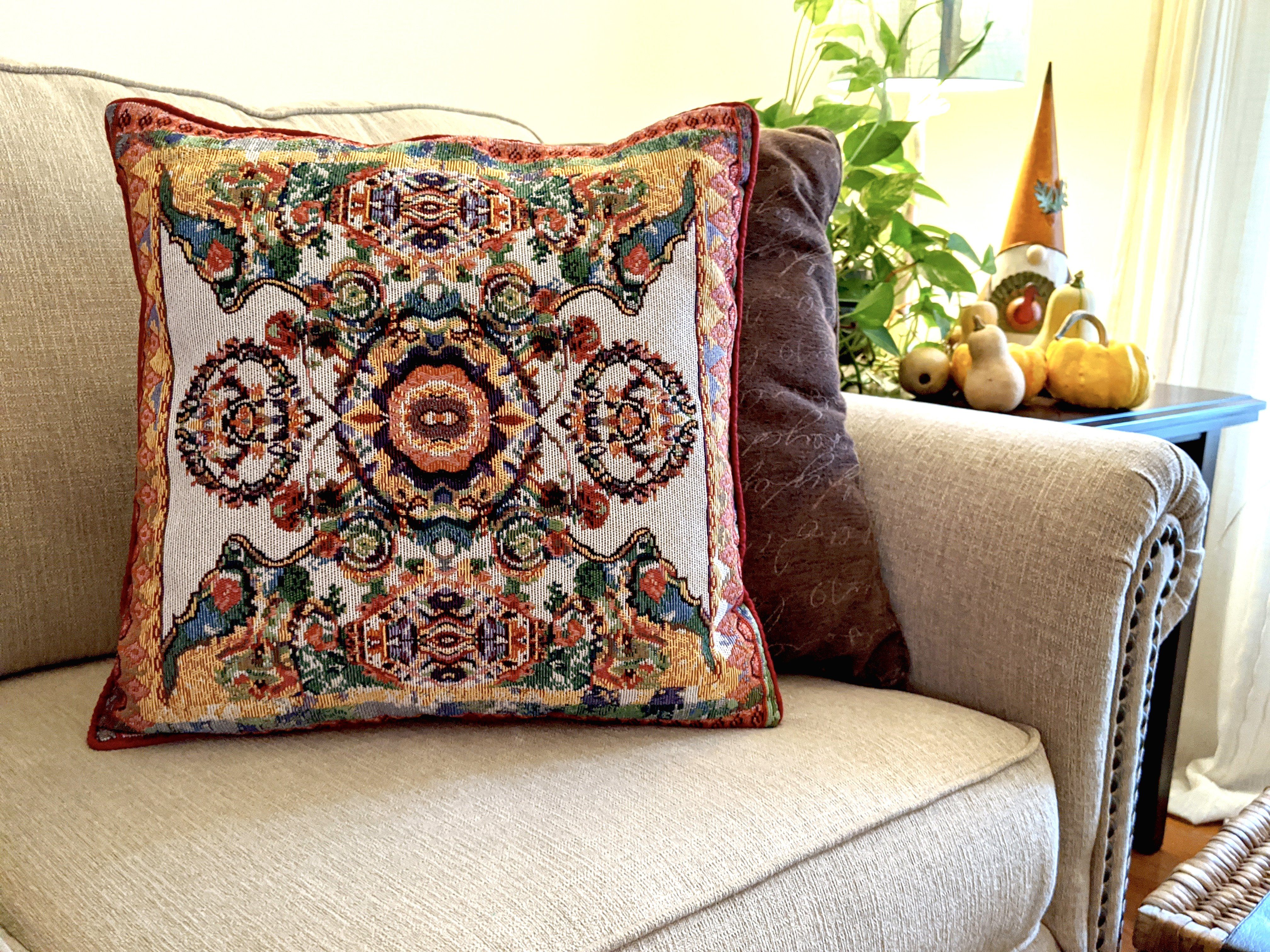 Tache Elegant Ivory Colorful Ornate Paisley Woven Tapestry Throw Pillow Cover 18193